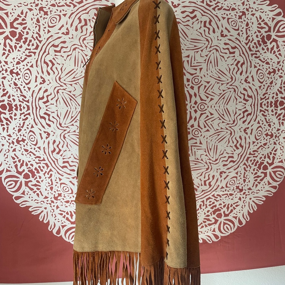 vintage 1960s two-tone brown suede leather fringe poncho by genuine leather - Picture 8 of 14